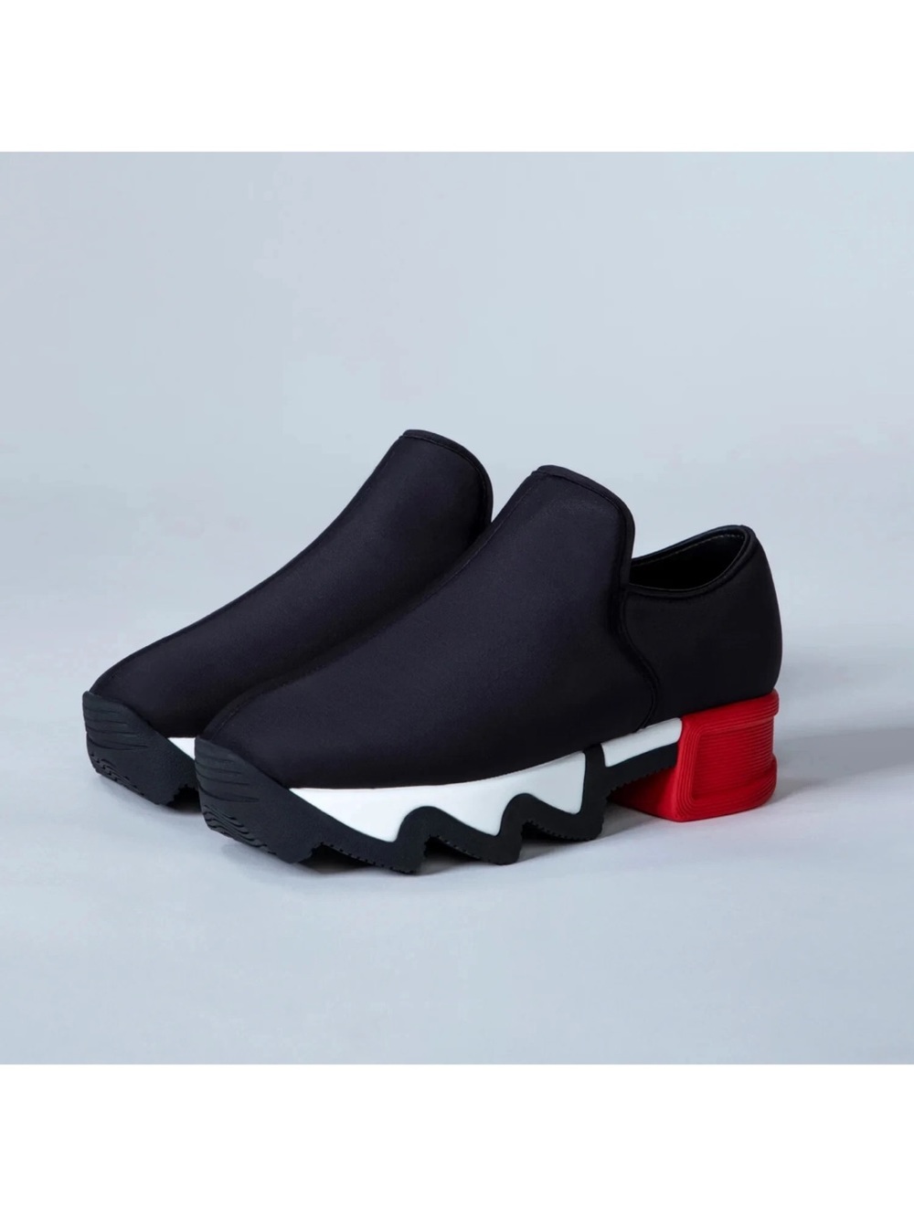 iRi WES I Black Red Low Top Sneaker